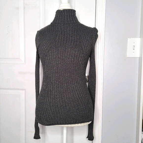 Zara Dark Grey turtle neck long sleeve - Picture 1 of 9